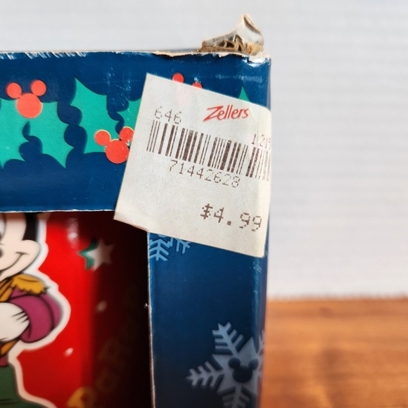 Zellers Mickey Mouse Christmas Mug Vintage - Picture 4 of 6